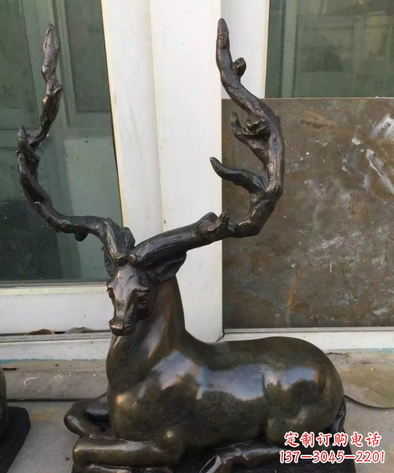温州铸铜小鹿动物雕塑