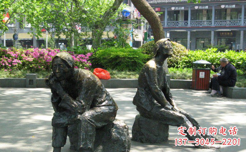 温州充满深情的老人铜雕