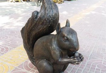 温州令人惊叹的松鼠铜雕塑