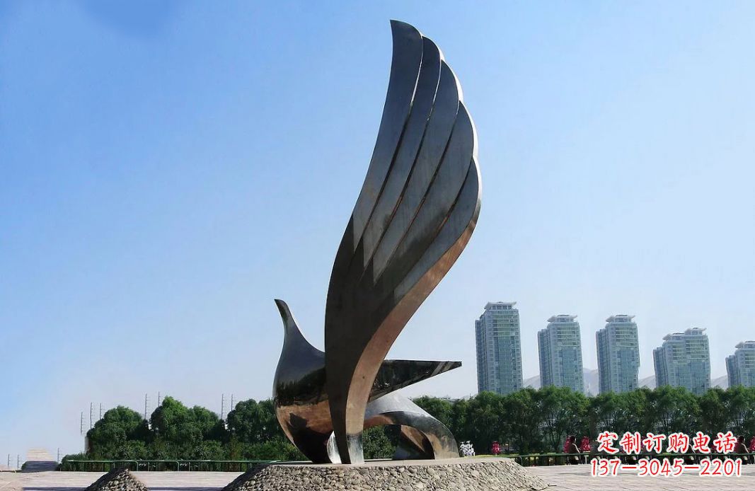 温州中领雕塑:不锈钢抽象鸽子雕塑