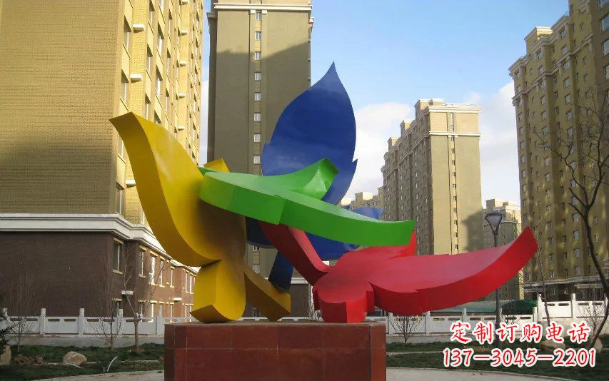 温州广场不锈钢抽象树叶雕塑