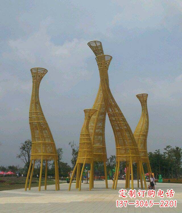 温州优雅与浪漫的相遇——不锈钢长颈鹿雕塑