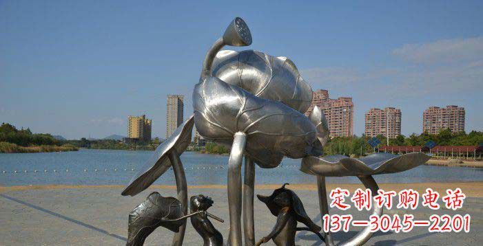 温州广场不锈钢莲蓬莲叶和青蛙雕塑