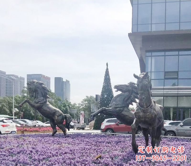 温州广场动物奔跑的马铜雕