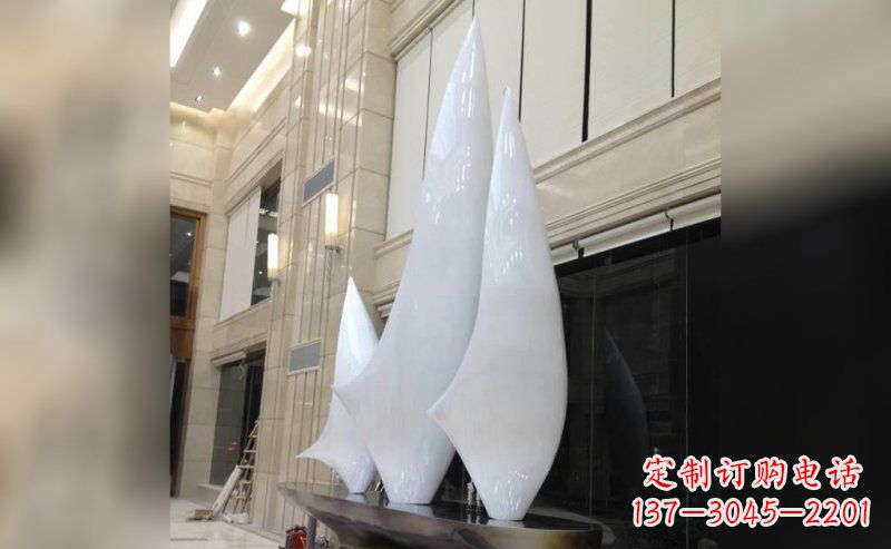 温州精美不锈钢帆船雕塑