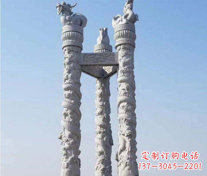 温州中领雕塑推出的高端盘龙柱石雕,是一种精美…
