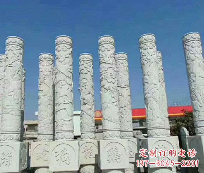 温州来自中国文化的十二生肖雕塑