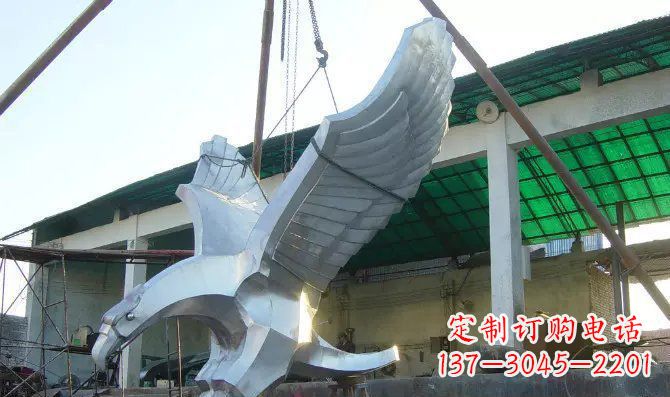温州广场老鹰不锈钢雕塑