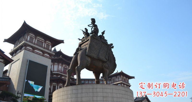 温州广场骑骆驼的古代美女景观铜雕