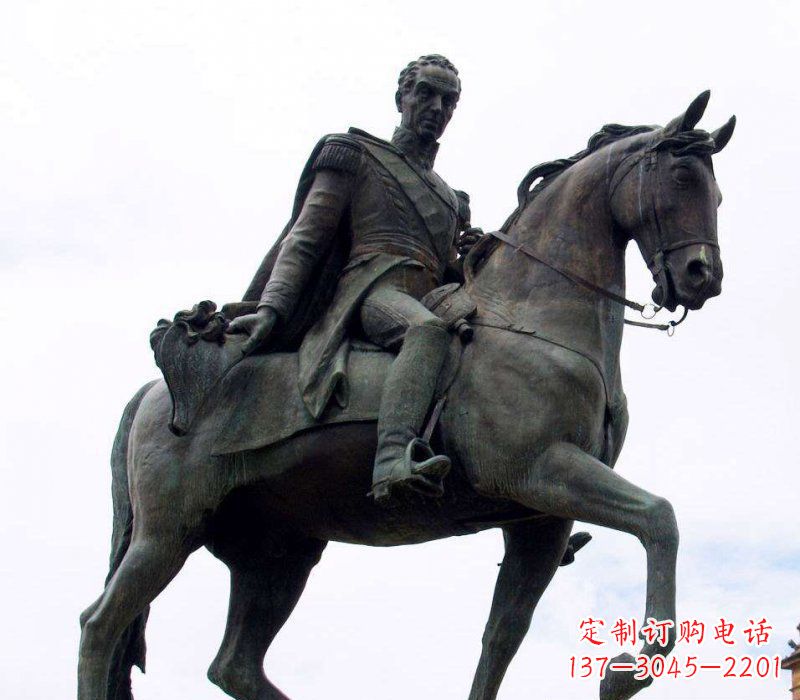 温州广场骑马的西方人物铜雕
