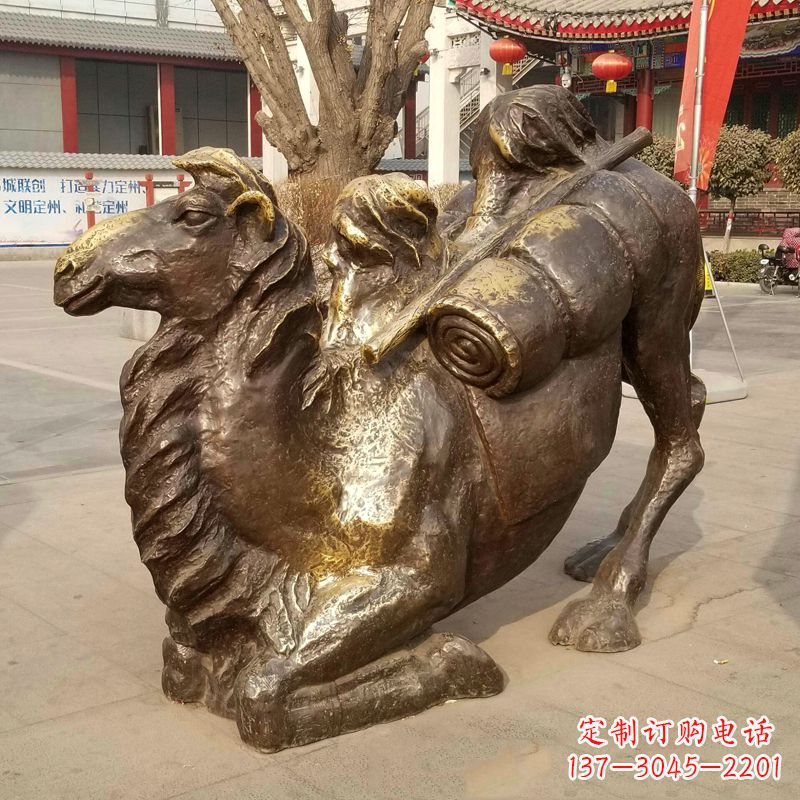 温州跪俯的骆驼铜雕