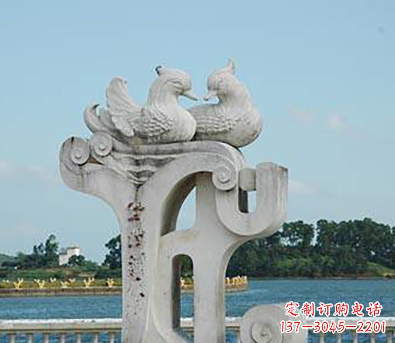温州海边鸳鸯景观石雕