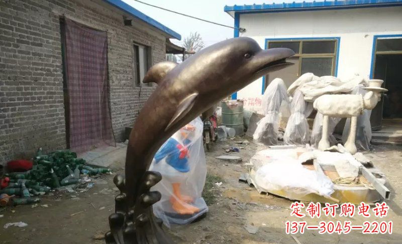 温州海豚动物铜雕