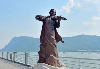温州海边拉小提琴的聂耳雕像