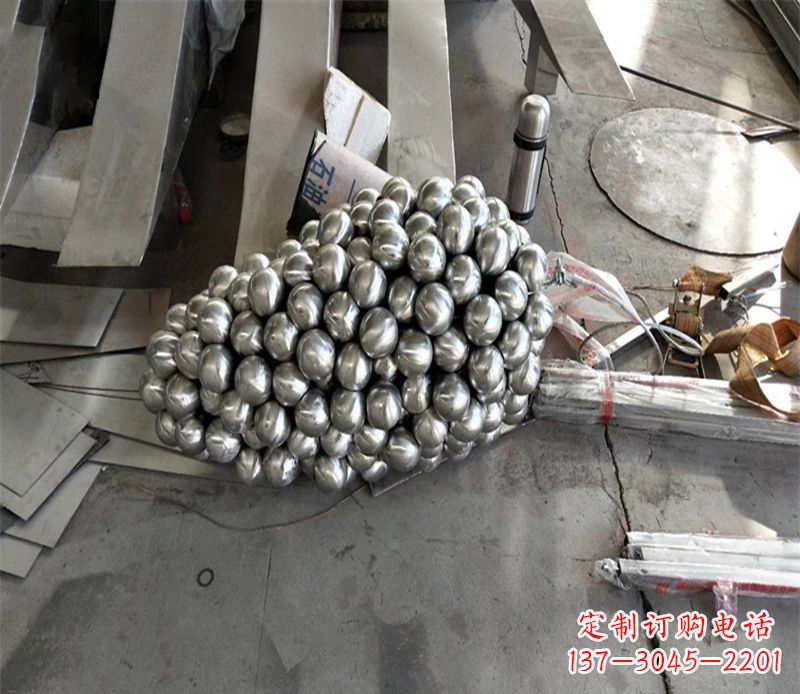 温州西洋风情摩登不锈钢葡萄雕塑