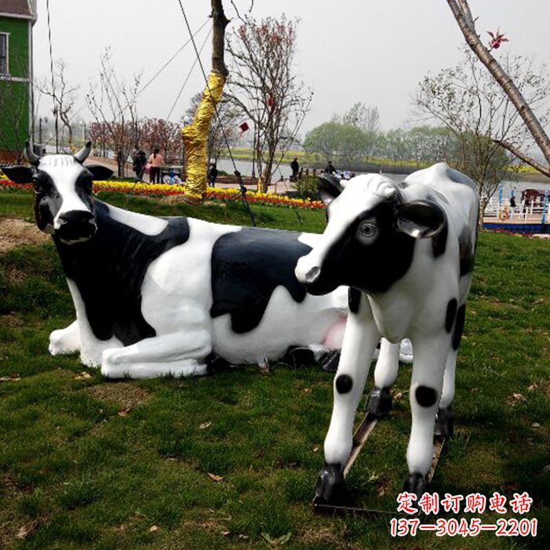 温州仿真奶牛雕塑,精致外形逼真细节