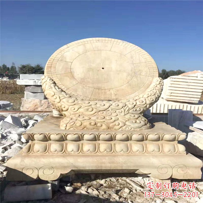 温州优雅而古典的黄锈石日晷雕塑