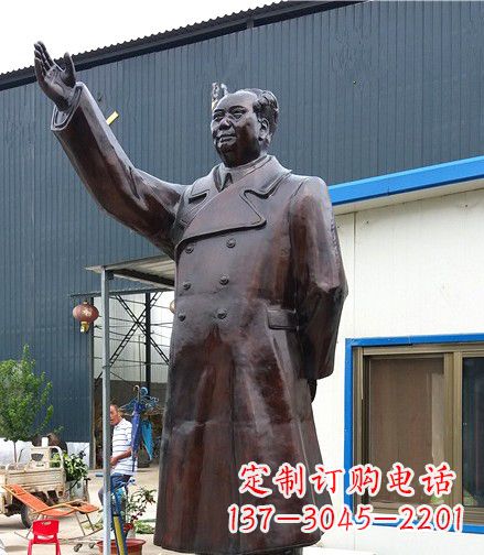温州铸造精美的挥手毛主席铜雕像