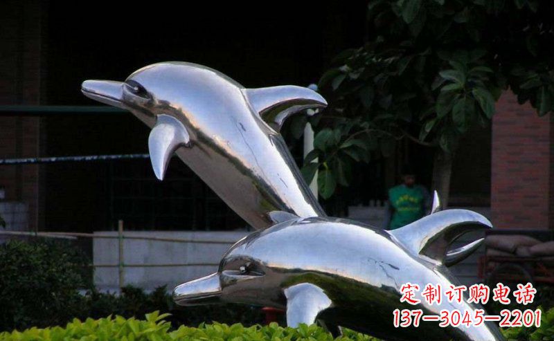 温州彰显自由灵动的不锈钢跳跃海豚雕塑