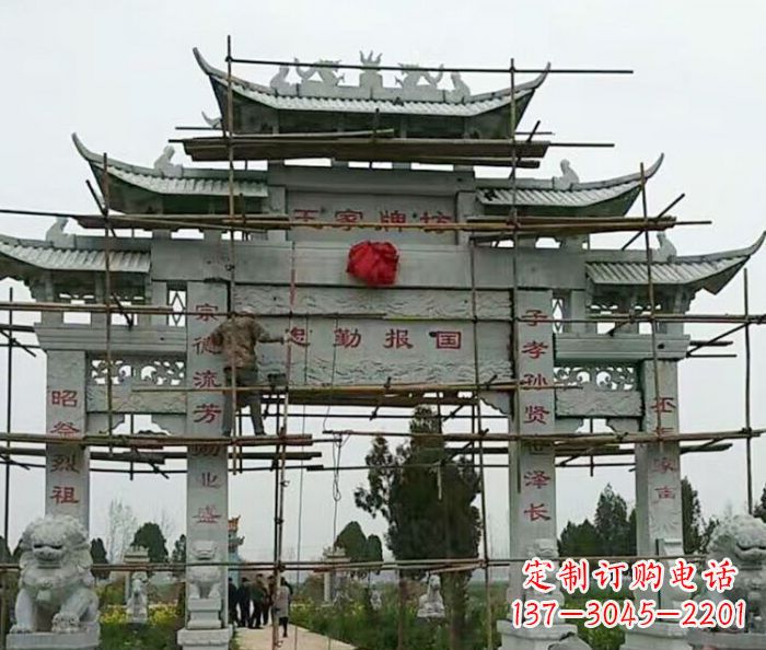 温州传承古艺三门牌坊石雕
