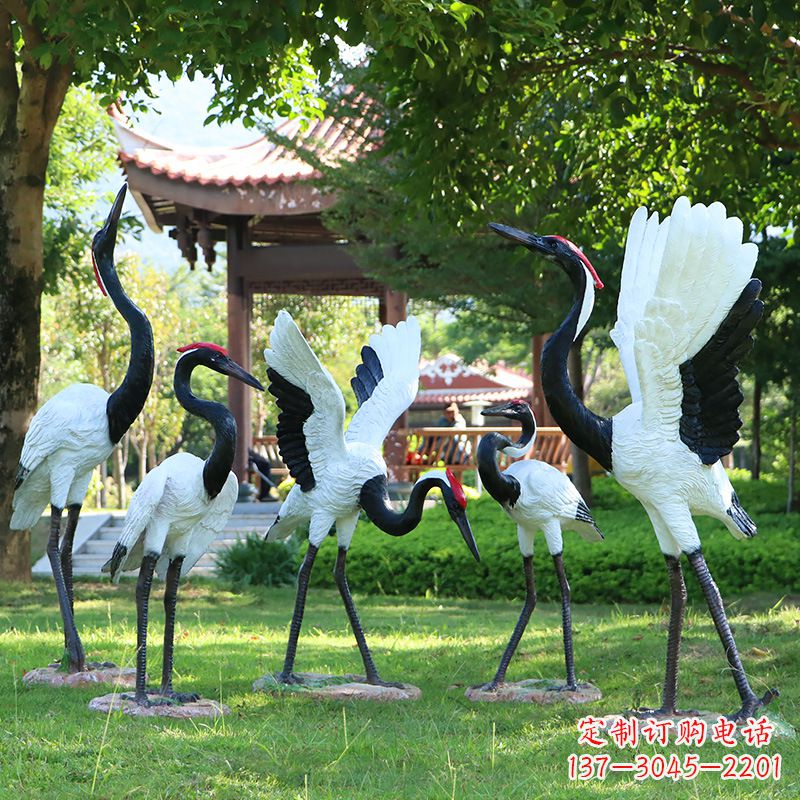 温州精美彩绘丹顶鹤雕塑