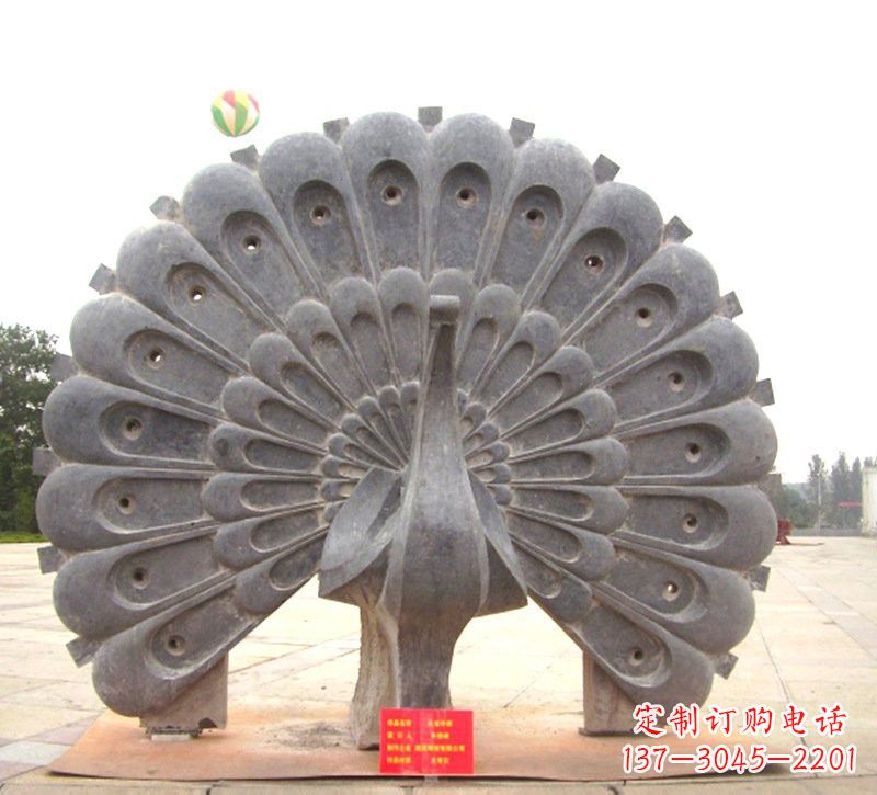 温州精美绝伦的碧玉孔雀雕塑