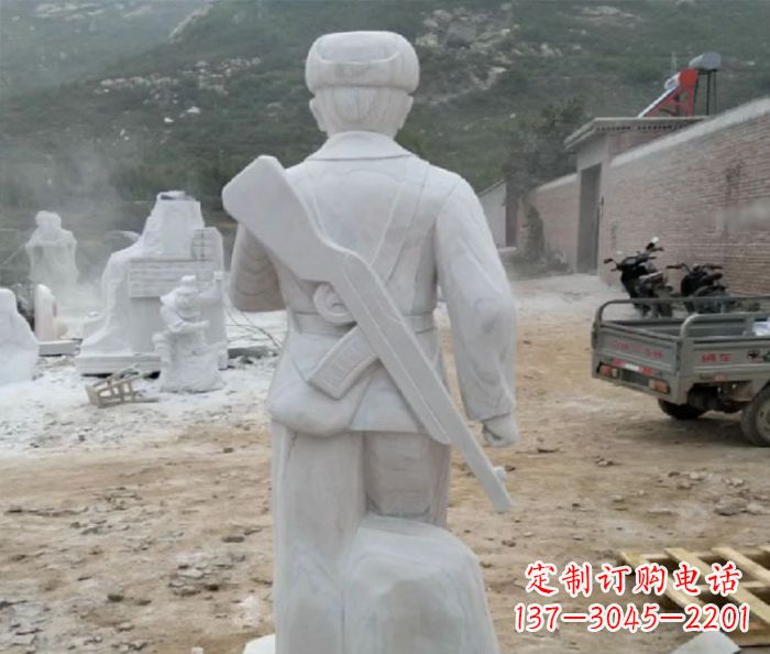 温州来自中领雕塑的经典定制雷锋雕塑