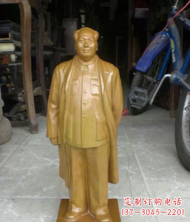 温州毛主席仿铜雕塑:唤醒历史的记忆