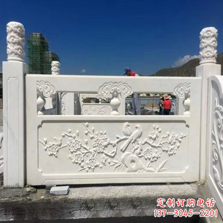 温州梅花石雕塑栏板——为您的室内外空间带来精美的艺术气息