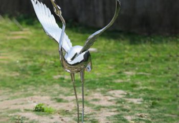 温州高端定制丹顶鹤展翅不锈钢雕塑