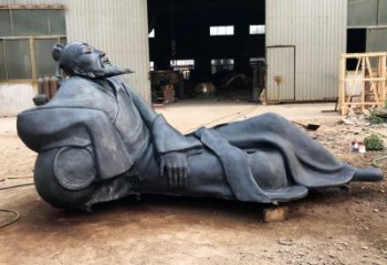 温州李白醉卧铜雕塑，抒写出豪迈之气