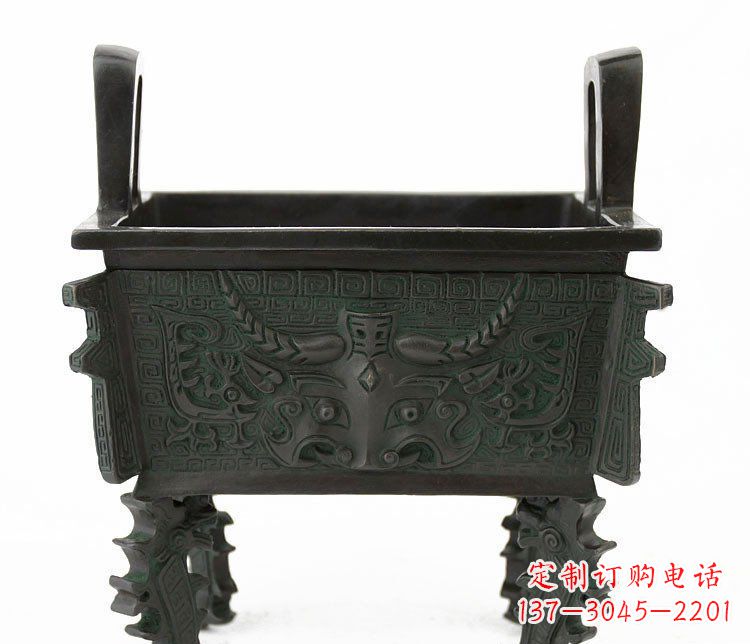 温州精致的牛头铜鼎铜雕