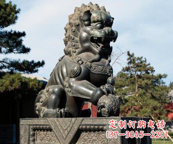 温州完美融合中西文化的铜狮子雕塑