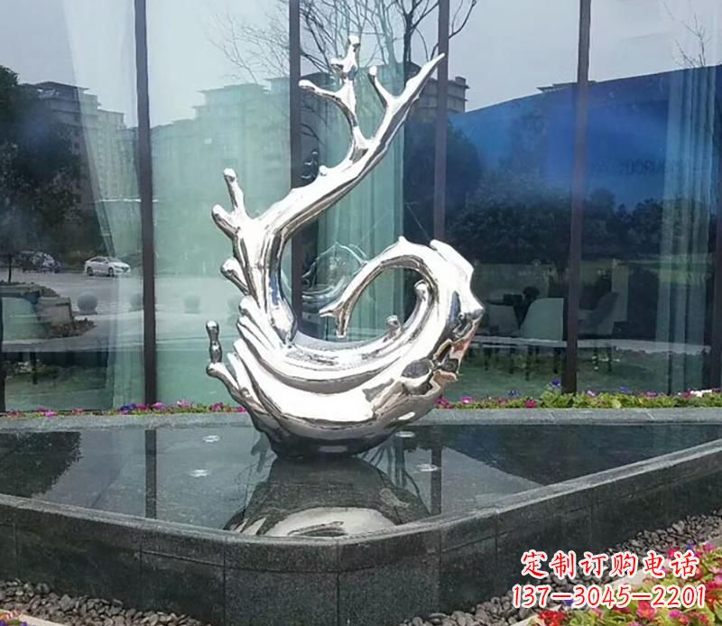 温州炫耀雕塑——不锈钢火苗抽象雕塑