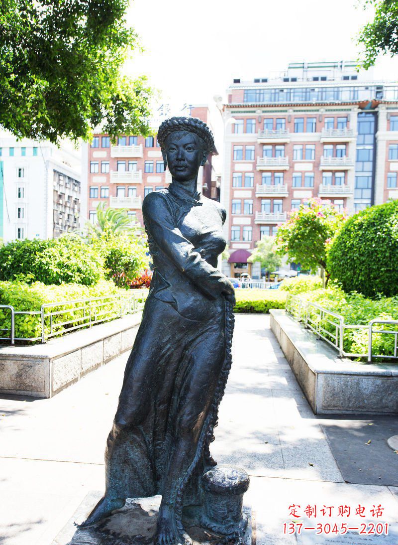 温州民族风情女性青铜雕塑