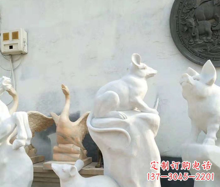 温州独具个性的汉白玉老鼠石雕