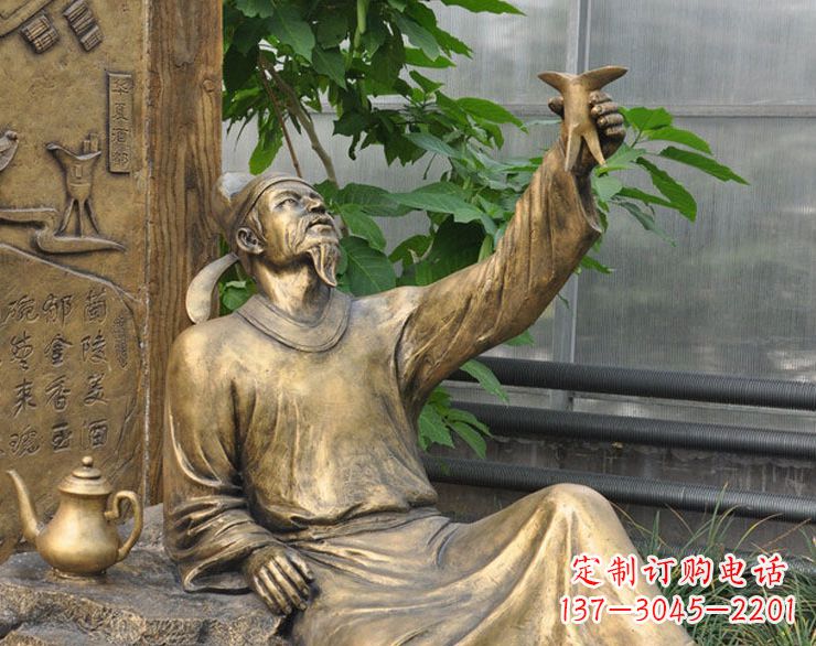 温州象征文学大师李白的铜雕像