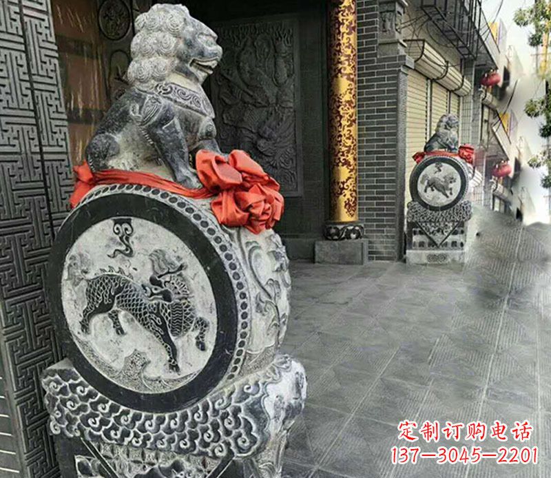 温州狮子抱鼓石门墩雕塑,体现古典风格
