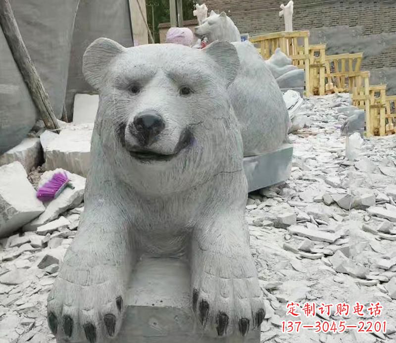 温州高端石雕狗熊雕塑,精致细节,完美还原动物真实感