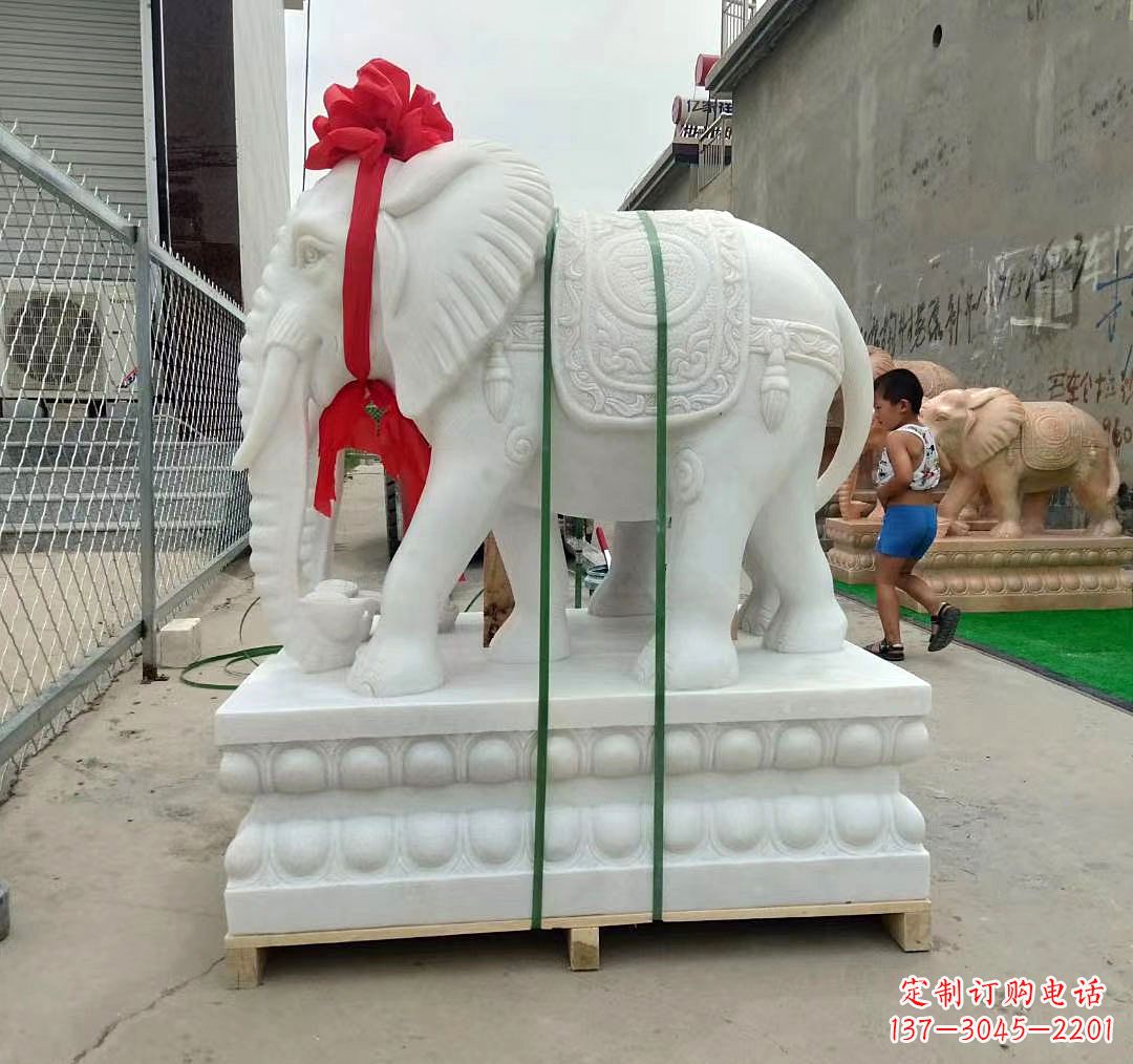 温州中领雕塑精美玉雕大象