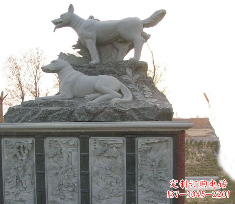 温州体现艺术灵感的两只狗公园动物雕塑