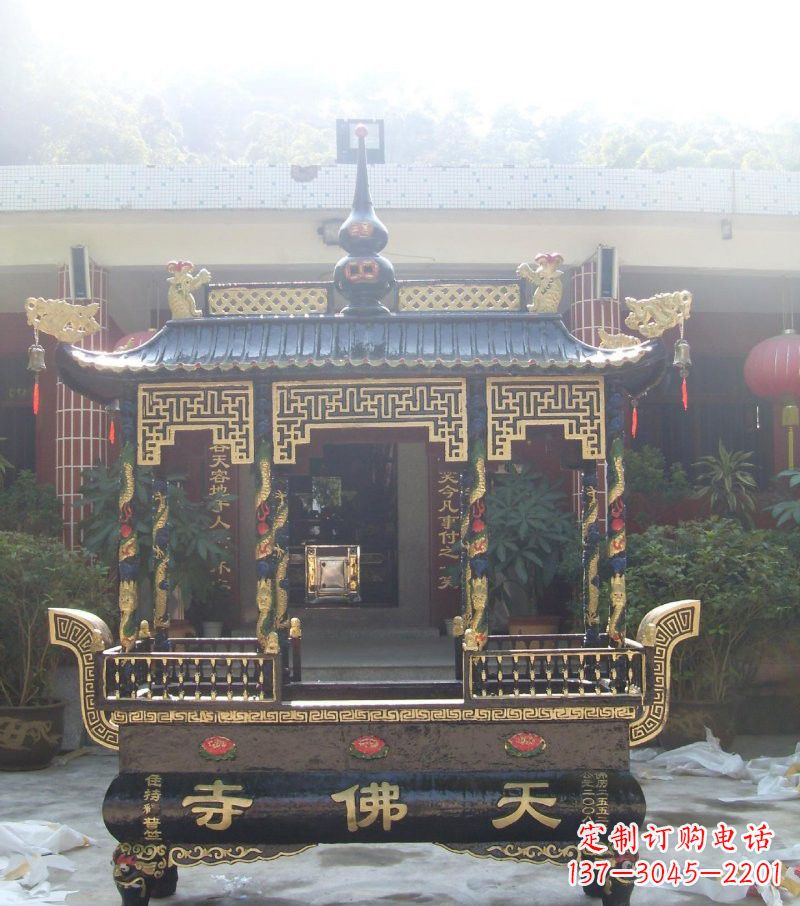 温州寺庙铸铜四足方形带顶香炉
