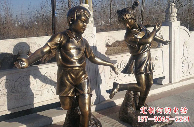 温州踢毽子的儿童铜雕 (2)