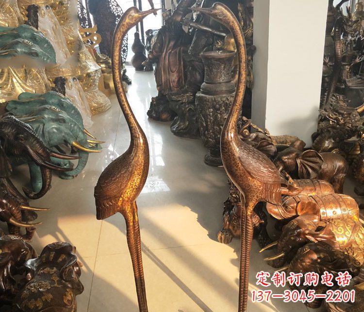 温州铜雕仙鹤踩龟雕塑摆件