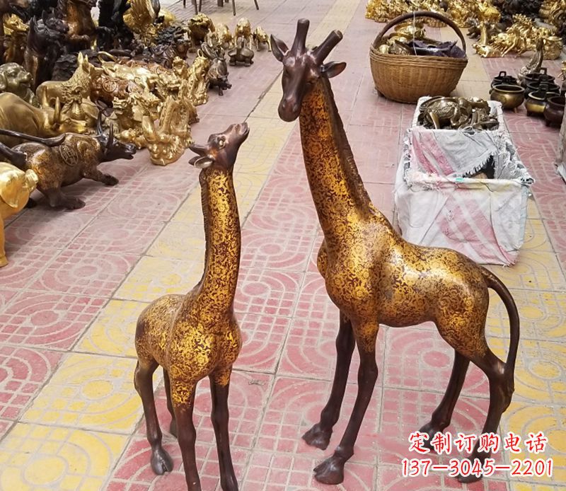 温州铜雕长颈鹿
