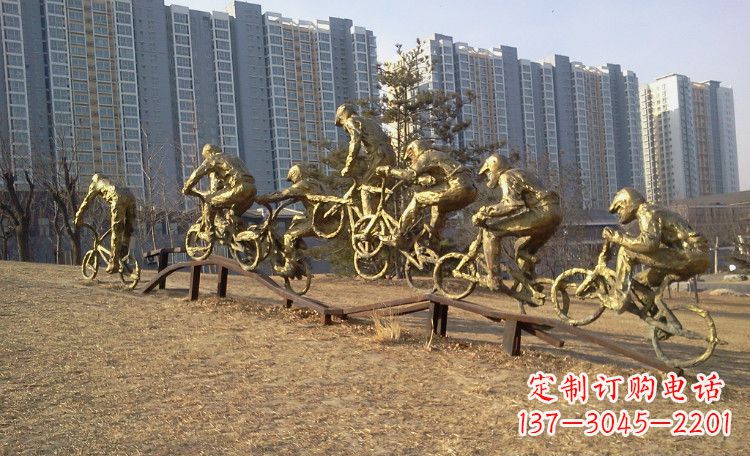 温州玩花样自行车人物铜雕