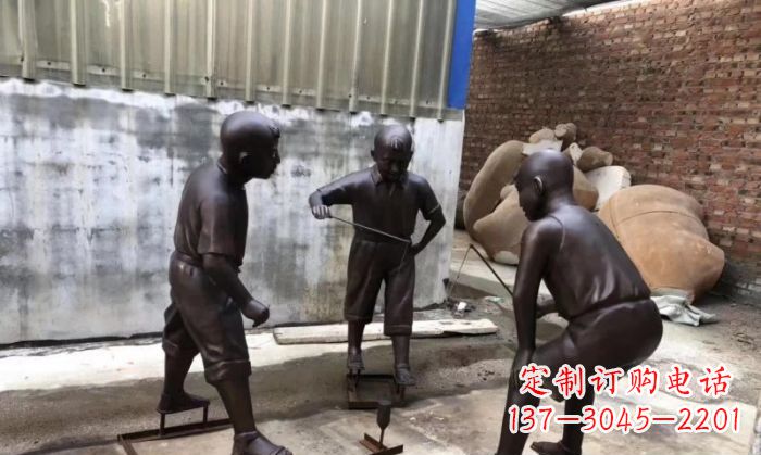 温州玩陀螺人物铜雕 (2)