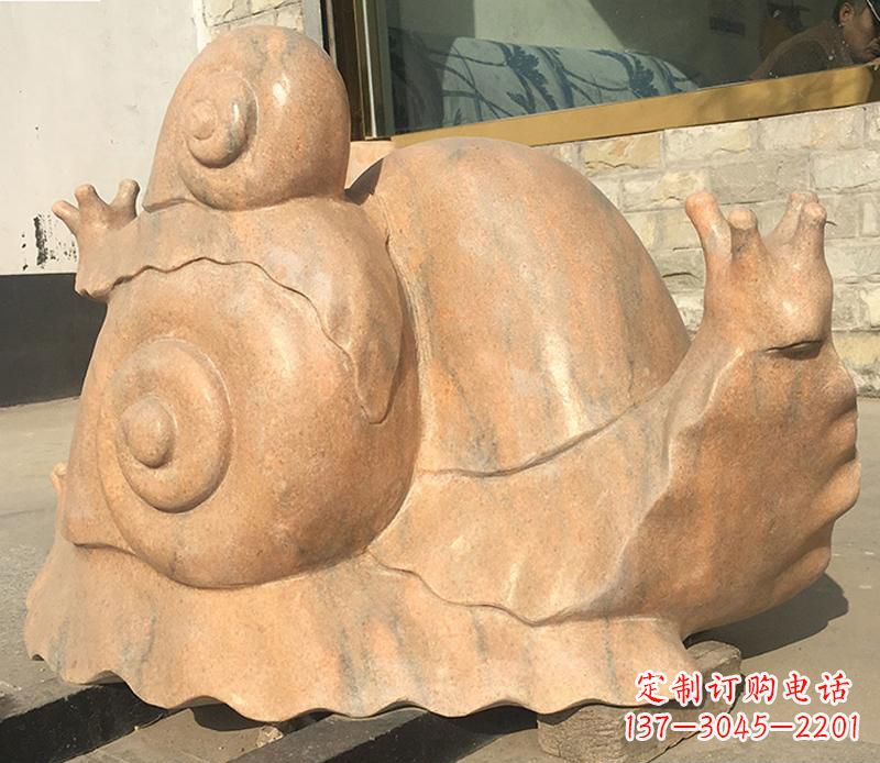 温州晚霞红大型蜗牛母子雕塑