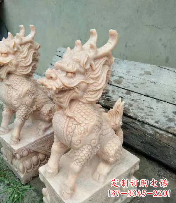 温州晚霞红石雕麒麟