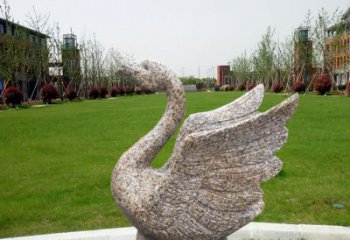 温州优雅迷人的天鹅雕塑
